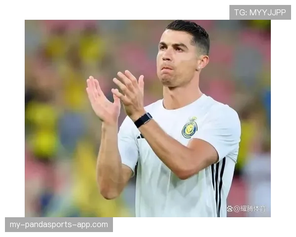 C罗出门那套行头，值我三年房租