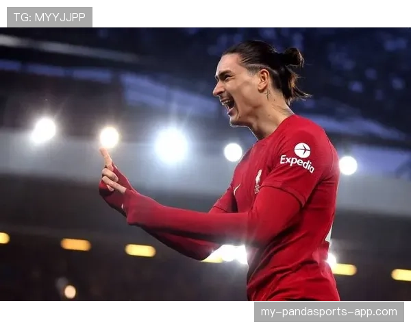 努涅斯欧冠一战成名：他如何撕开欧洲豪门防线？